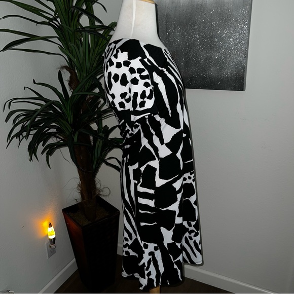 Modes Crystal Black & White Short Sleeve Scoop Neck Dress - Picture 3 of 7